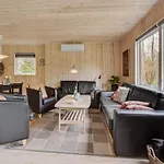 Annamaria - 30km From The Sea By Interhome بيت للعطل *
