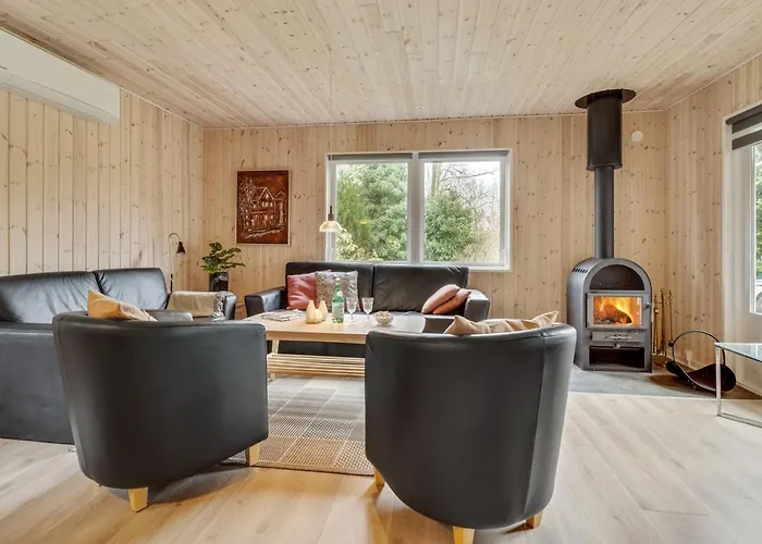 Annamaria - 30km From The Sea By Interhome